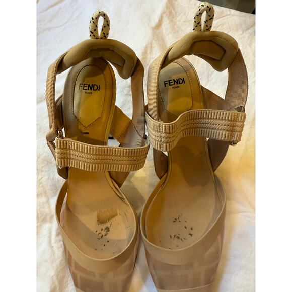 Fendi Mesh Logo Slingback Heels – Beige – Size 37.5 - Picture 2 of 4